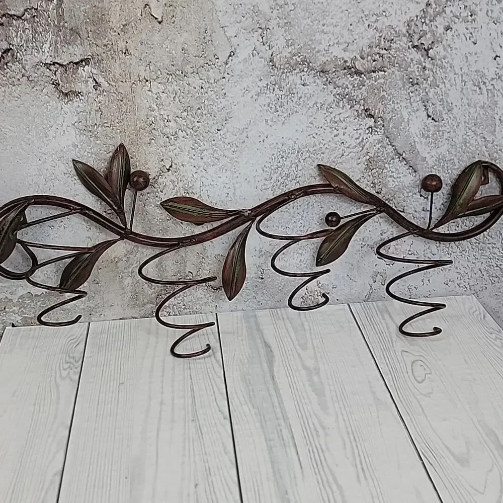 Wine Rack Holder Decorative Metal Leaf and Vine Pattern